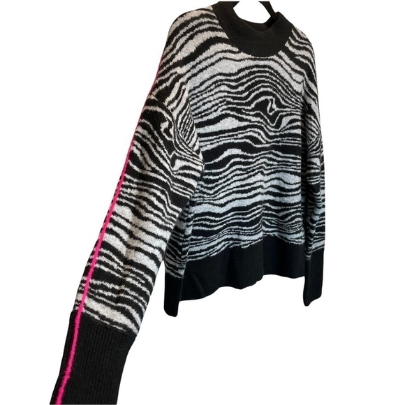 Halogen Swirl Mock Neck Sweater in Grey Heather Black Zebra Print Large New - Picture 3 of 7